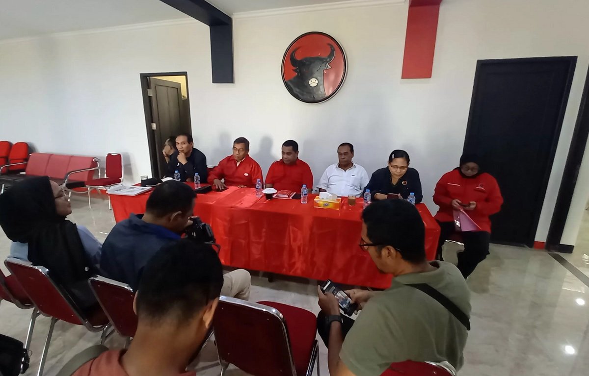 Jumpa Pers DPD PDI-P Maluku terkait proses penjaringan bakal calon kepala daerah Maluku
